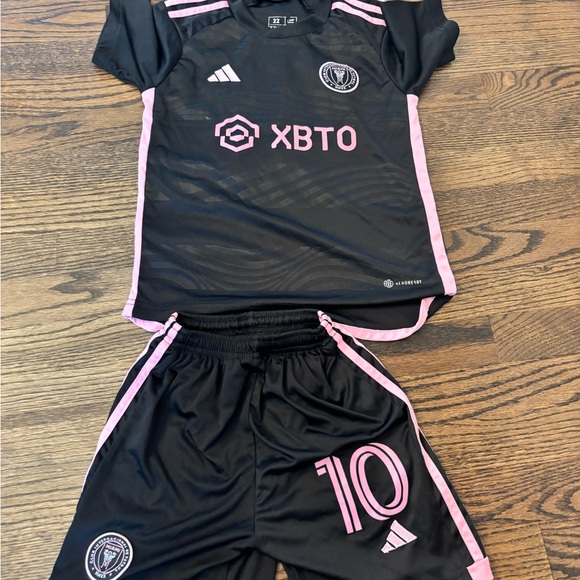 adidas Kids Messi Soccer Jersey and Shorts Set